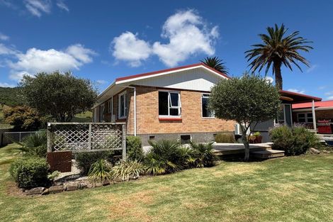 Photo of property in 1606 South Road, Tataraimaka, New Plymouth, 4374