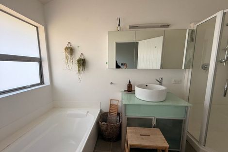 Photo of property in 2/57 Aeroview Drive, Beach Haven, Auckland, 0626