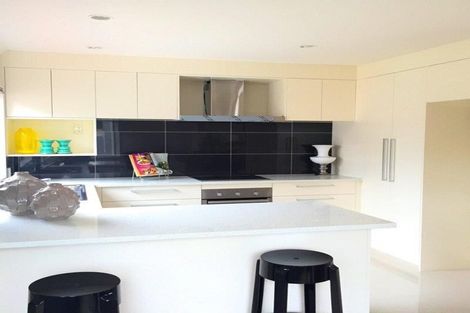 Photo of property in 2/59 The Parade, Bucklands Beach, Auckland, 2012