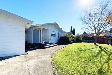 Photo of property in 60 De Quincey Terrace, Highland Park, Auckland, 2010