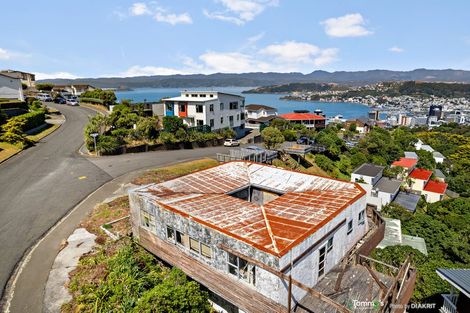 Photo of property in 4 Puketiro Avenue, Northland, Wellington, 6012
