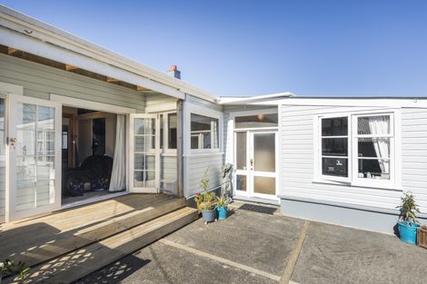Photo of property in 18 Bryant Street, Takaro, Palmerston North, 4412