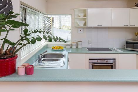 Photo of property in 2/8 Clydesdale Avenue, Somerville, Auckland, 2014