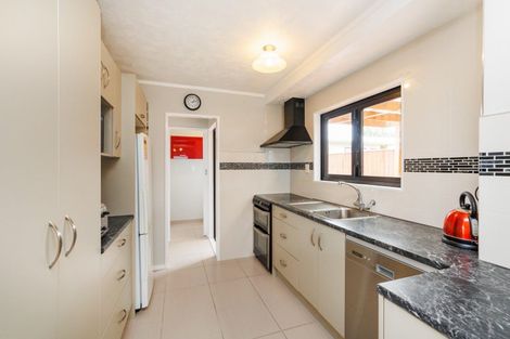 Photo of property in 25 Mcleavey Drive, Kelvin Grove, Palmerston North, 4414