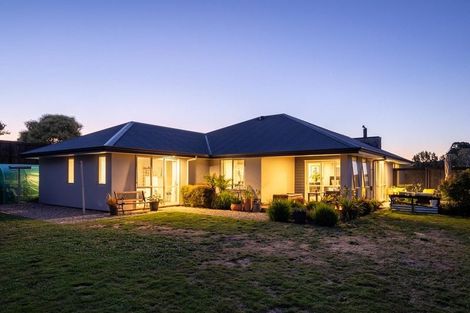 Photo of property in 21 Les Wakefield Road, Mapua, 7005