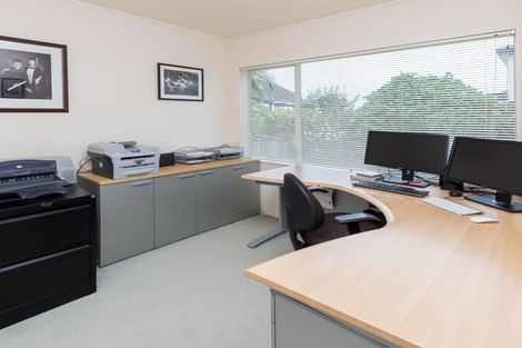 Photo of property in 2/8 Clydesdale Avenue, Somerville, Auckland, 2014