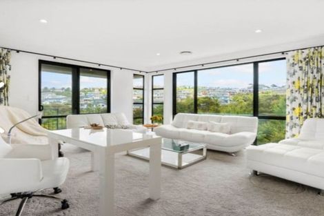 Photo of property in 36 Silver Moon Road, Albany Heights, Auckland, 0632
