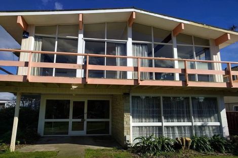 Photo of property in 39 Wai-iti Crescent, Woburn, Lower Hutt, 5010