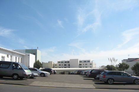 Photo of property in 29 Queen Street, New Plymouth, 4310