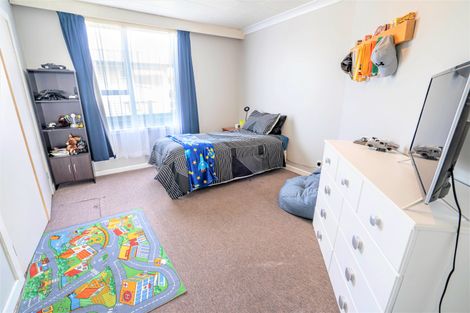 Photo of property in 58 Mauchline Street, Wallacetown, 9816