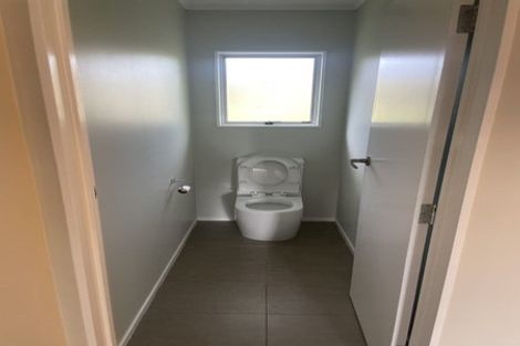 Photo of property in 2/37 Seabrook Avenue, New Lynn, Auckland, 0600