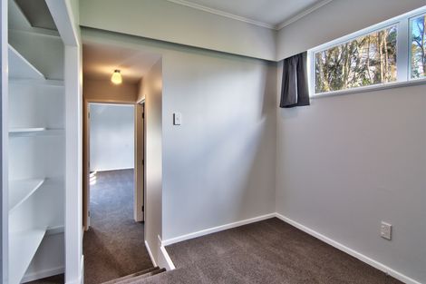 Photo of property in 66 Cliff View Drive, Green Bay, Auckland, 0604