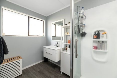 Photo of property in 60b Percy Road, Papamoa Beach, Papamoa, 3118