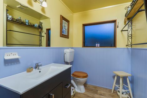 Photo of property in 12 Moreland Place, Mapua, 7005