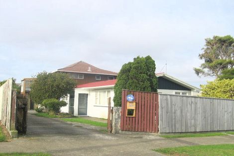 Photo of property in 1/150 Dowse Drive, Maungaraki, Lower Hutt, 5010
