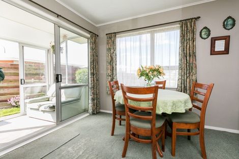 Photo of property in 1/22 Oxford Street, Taradale, Napier, 4112