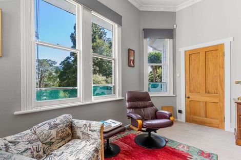 Photo of property in 9 Feltham Street, Hunterville, 4730