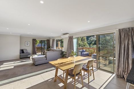 Photo of property in 5 Mcewen Crescent, Riverstone Terraces, Upper Hutt, 5018