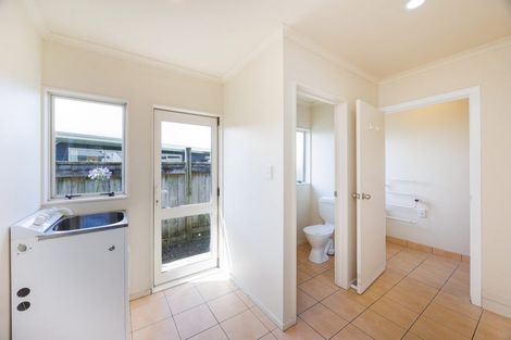 Photo of property in 23a Dorset Crescent, Hokowhitu, Palmerston North, 4410