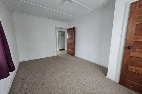Photo of property in 27 Newcombe Street, Naenae, Lower Hutt, 5011