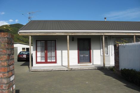 Photo of property in 94 Waiwhetu Road, Waterloo, Lower Hutt, 5011