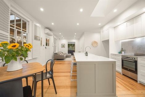 Photo of property in 1223 Old North Road, Helensville, 0875