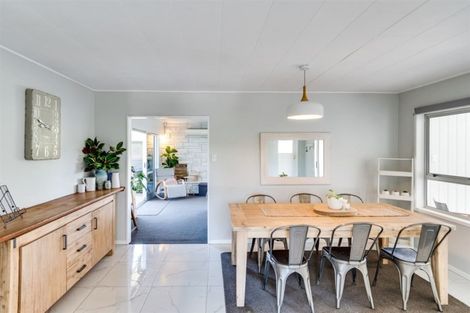 Photo of property in 62 Rogers Road, Bay View, Napier, 4104