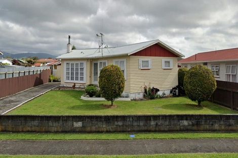 Photo of property in 10 Ross Street, Levin, 5510