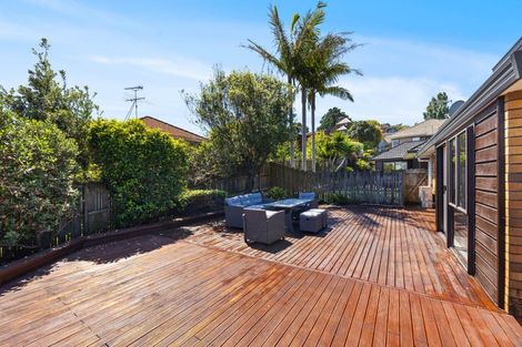 Photo of property in 2/28 Britannia Place, Half Moon Bay, Auckland, 2012