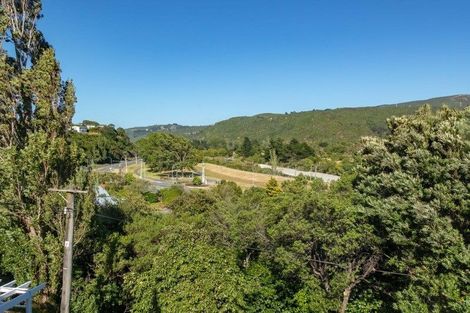 Photo of property in 19 Thomas Street, Stokes Valley, Lower Hutt, 5019