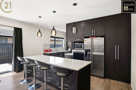 Photo of property in 14 Wellfield Drive, Papakura, 2110