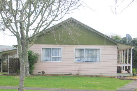 Photo of property in 111 Oakfield Crescent, Pukete, Hamilton, 3200