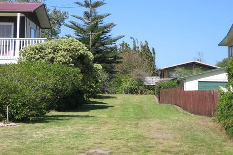 Photo of property in 176 Captain Cook Road, Cooks Beach, Whitianga, 3591