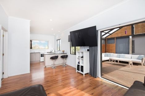 Photo of property in 10 Peach Hill Road, Ramarama, Drury, 2579