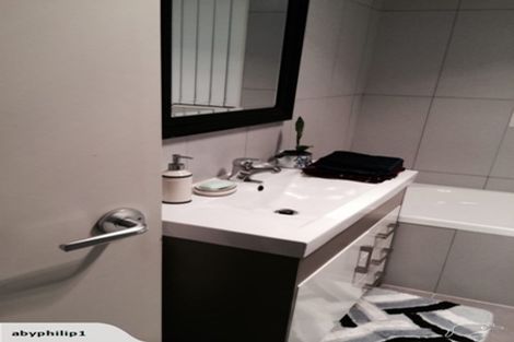 Photo of property in 80 South Kensington Way, Henderson, Auckland, 0612