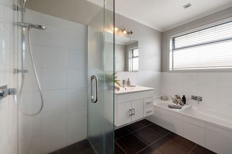 Photo of property in 29 Richmond Street, Cambridge, 3434