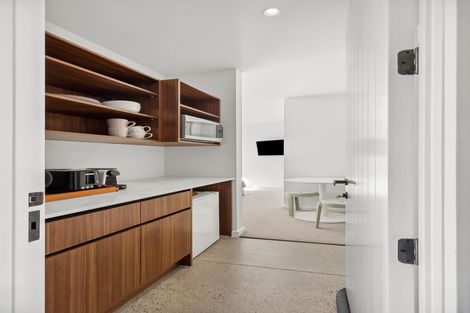 Photo of property in 4 Takahe Lane, Wanaka, 9305