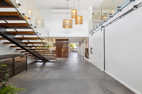 Photo of property in 4 Takahe Lane, Wanaka, 9305