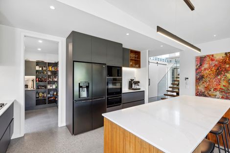 Photo of property in 4 Takahe Lane, Wanaka, 9305