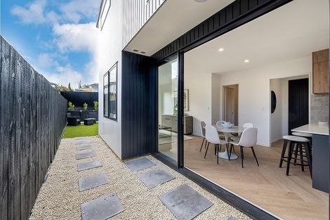 Photo of property in 7/8 Bennett Road, Pakuranga, Auckland, 2010