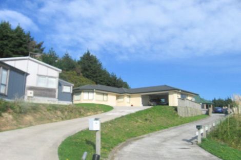 Photo of property in 77 Awatea Street, Ranui, Porirua, 5024