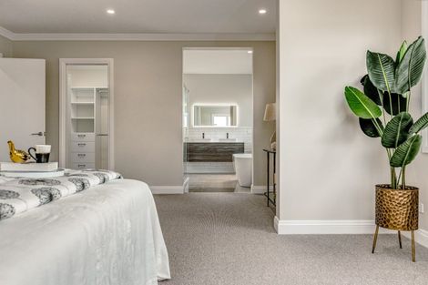 Photo of property in 4 Sunline Drive, Leamington, Cambridge, 3432