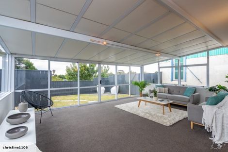 Photo of property in 51 Aorangi Road, Paraparaumu, 5032