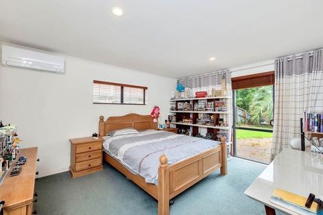 Photo of property in 10 Chelmsley Avenue, Henderson, Auckland, 0612