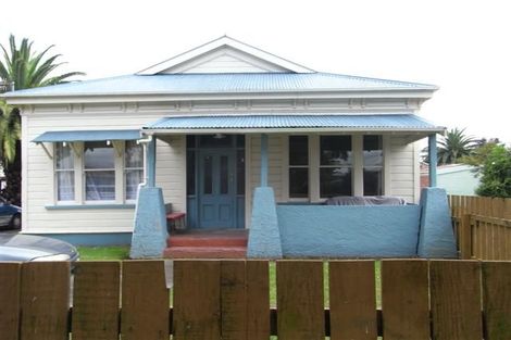 Photo of property in 5 Rolleston Street, Hokowhitu, Palmerston North, 4410