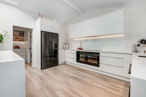 Photo of property in 18 Glengarry Avenue, Manly, Whangaparaoa, 0930