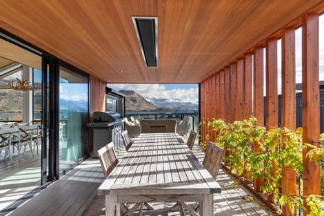 Photo of property in 23 Westview Road, Wanaka, 9305