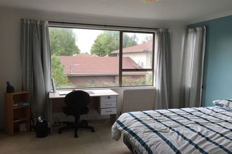 Photo of property in 1/5 Kingham Place, Avonhead, Christchurch, 8042