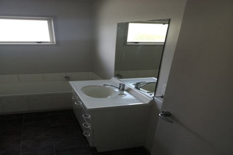 Photo of property in 15a Eastburn Street, Papakura, 2110