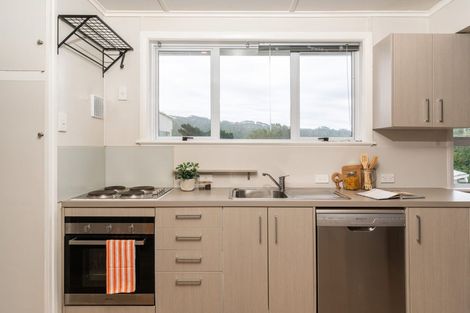 Photo of property in 15 Mckillop Street, Ranui, Porirua, 5024